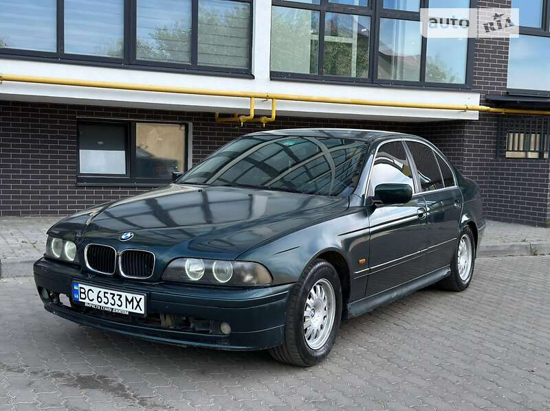 Седан BMW 5 Series 1998 в Жовкві