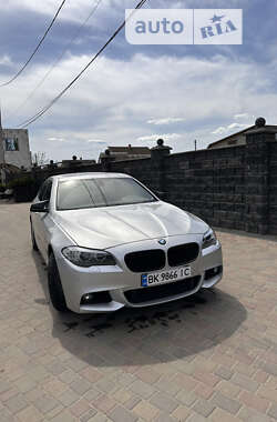 Седан BMW 5 Series 2012 в Владимирце