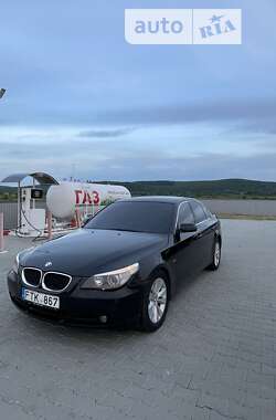 Седан BMW 5 Series 2005 в Новоселице