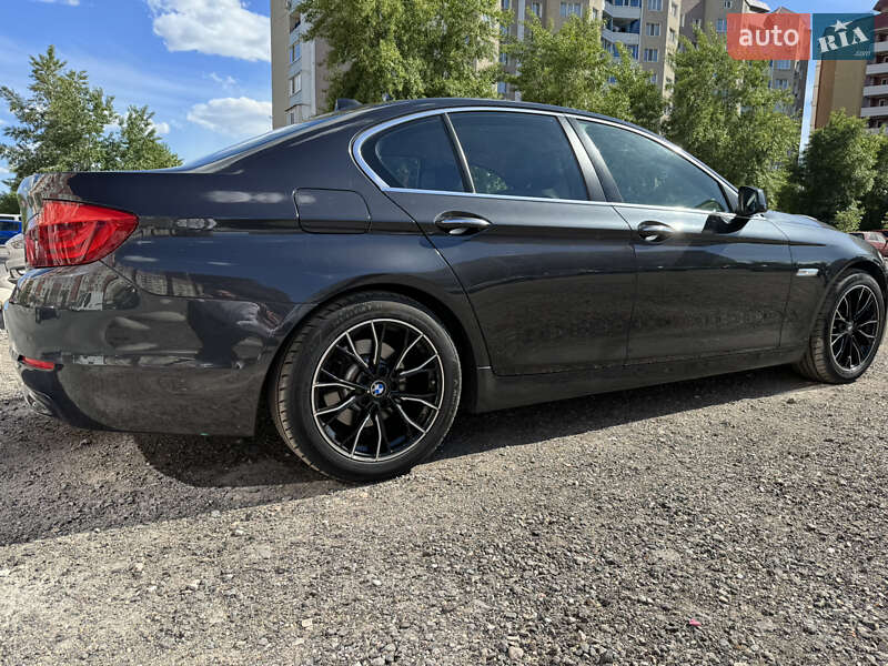 Седан BMW 5 Series 2013 в Запоріжжі
