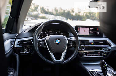 Седан BMW 5 Series 2021 в Киеве