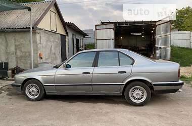 Седан BMW 5 Series 1990 в Первомайске