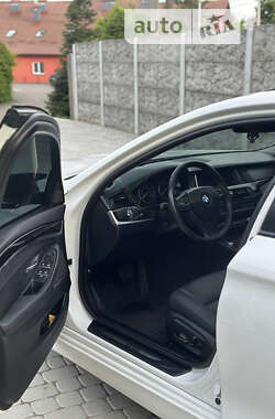 Седан BMW 5 Series 2013 в Яворове