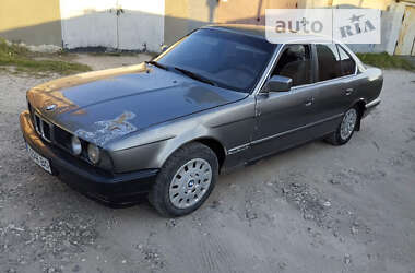 Седан BMW 5 Series 1990 в Тернополе