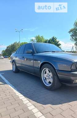 Седан BMW 5 Series 1990 в Коломые