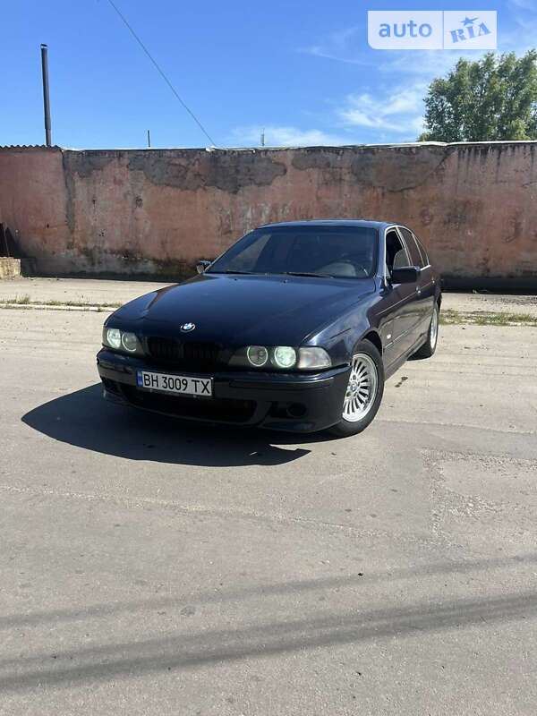 Седан BMW 5 Series 2000 в Одессе