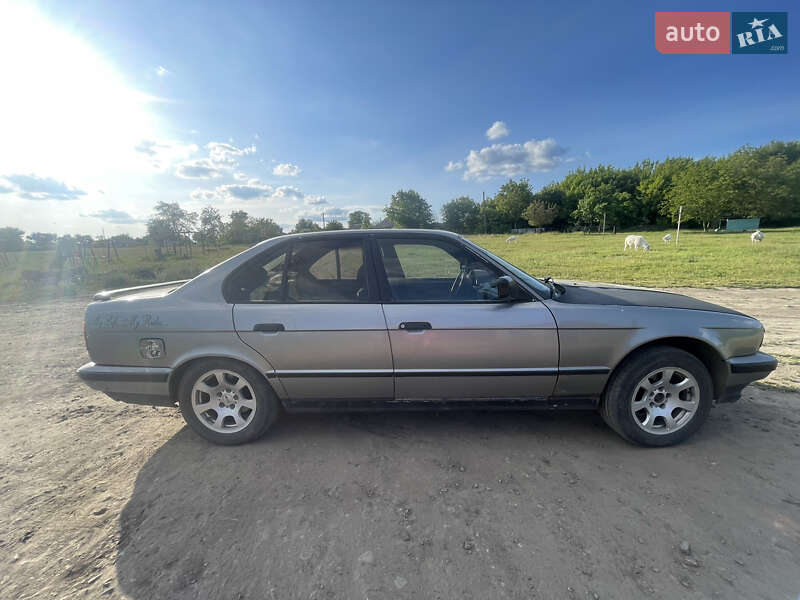 Седан BMW 5 Series 1988 в Монастырище фото 5 Седан BMW 5 Series 1988 в Монастырище