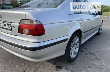 Седан BMW 5 Series 2000 в Полтаве