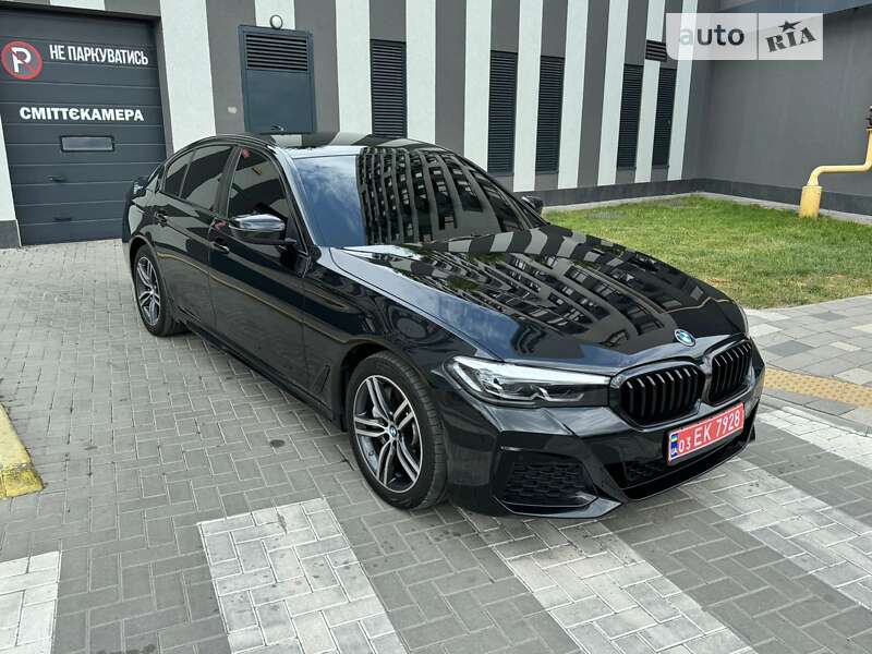 Седан BMW 5 Series 2021 в Львове