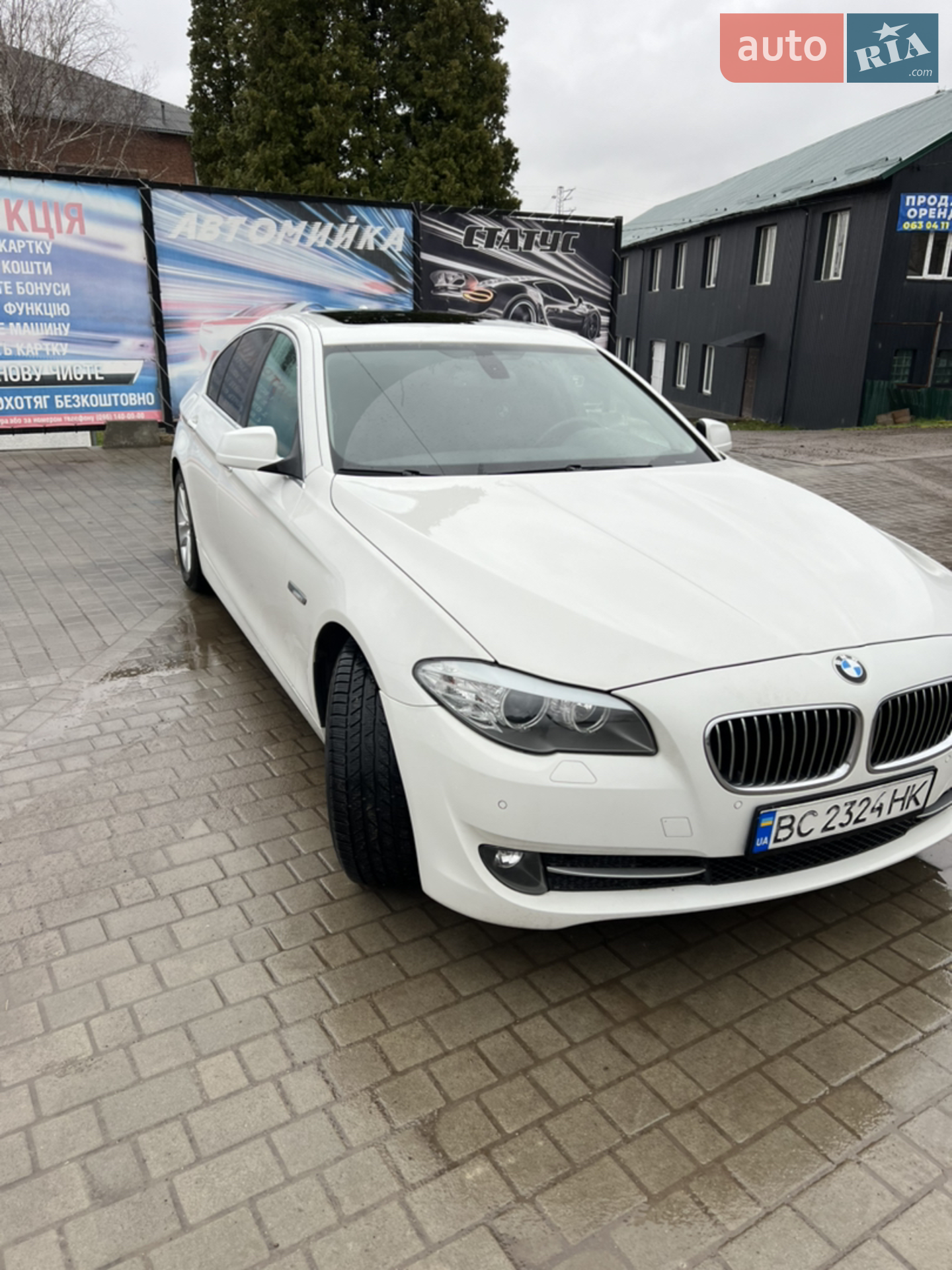 2011 BMW 5er - мініатюра 2