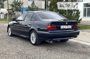 Седан BMW 5 Series 2000 в Стрые
