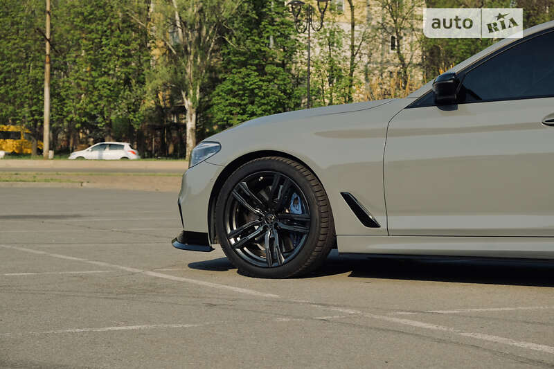 Седан BMW 5 Series 2017 в Запорожье фото 20 Седан BMW 5 Series 2017 в Запорожье