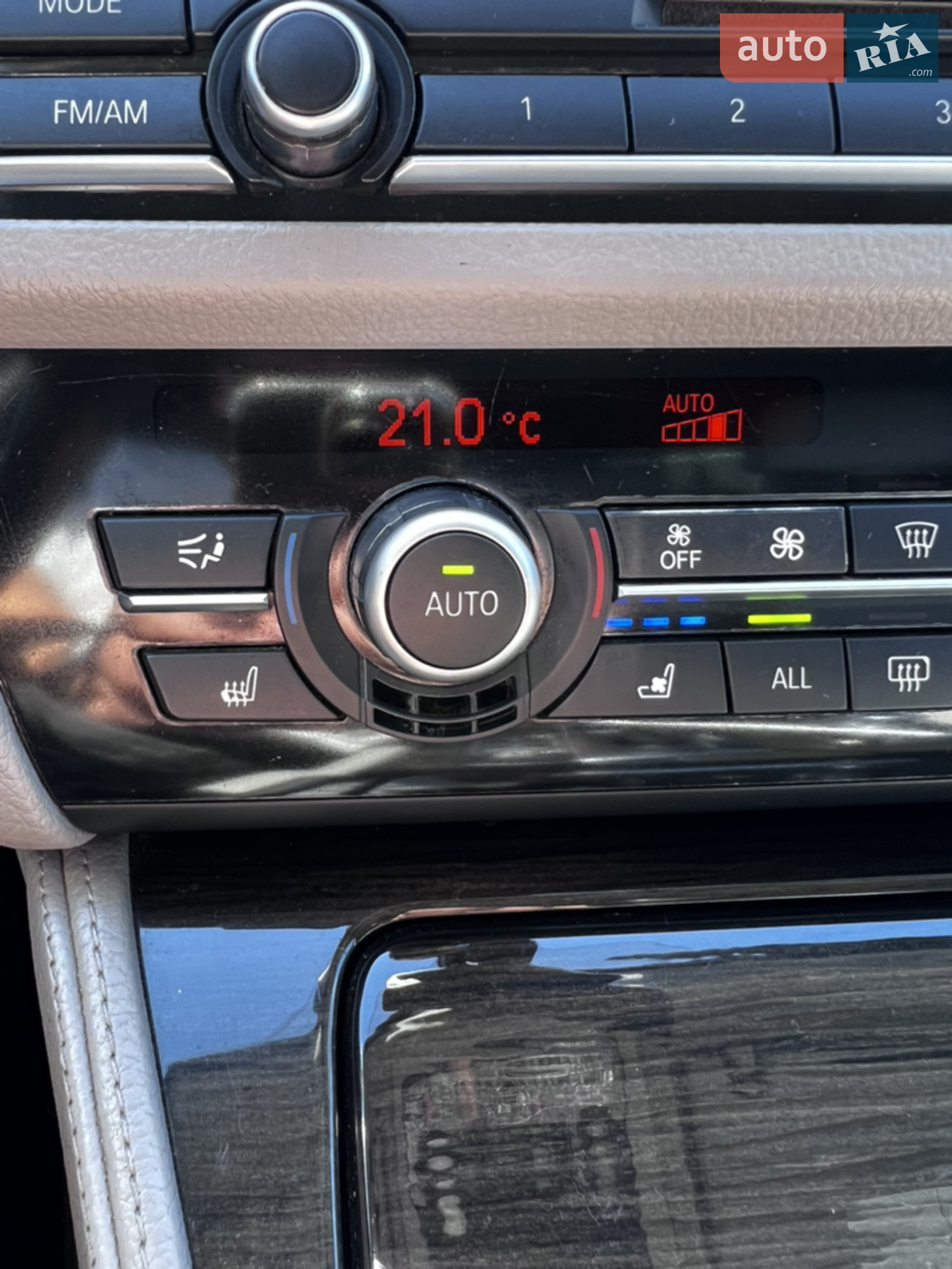 2012 BMW 5er - мініатюра 9