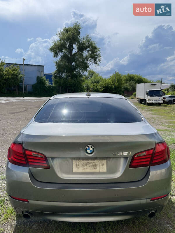 Седан BMW 5 Series 2012 в Бородянке