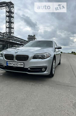 Седан BMW 5 Series 2014 в Коростене