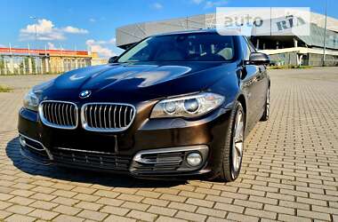 Седан BMW 5 Series 2013 в Львове