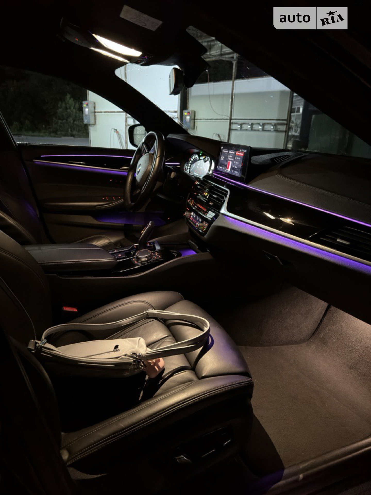 2018 BMW 5er - мініатюра 2