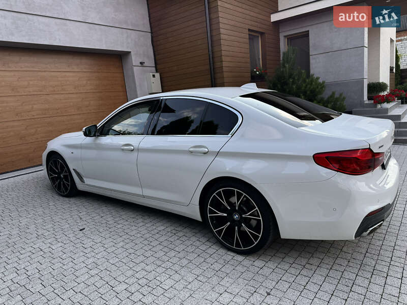Седан BMW 5 Series 2020 в Ужгороде
