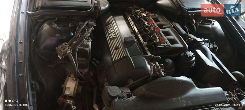Седан BMW 5 Series 2001 в Тернополе