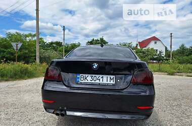 Седан BMW 5 Series 2005 в Вараші