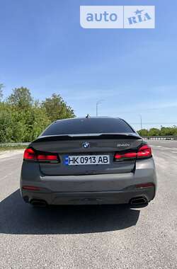Седан BMW 5 Series 2022 в Дубно