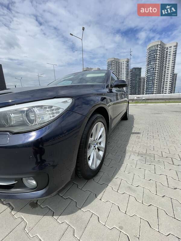 Седан BMW 5 Series 2017 в Киеве