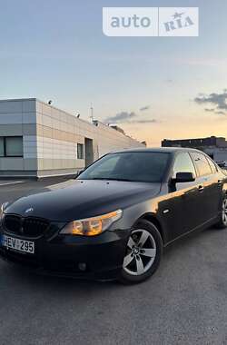 Седан BMW 5 Series 2004 в Києві