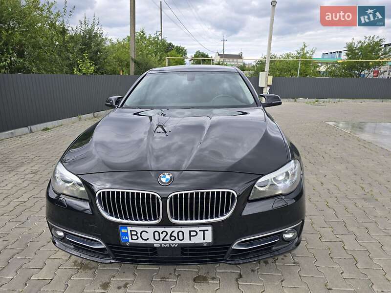 Седан BMW 5 Series 2016 в Львове