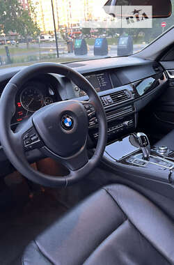 Седан BMW 5 Series 2011 в Львове