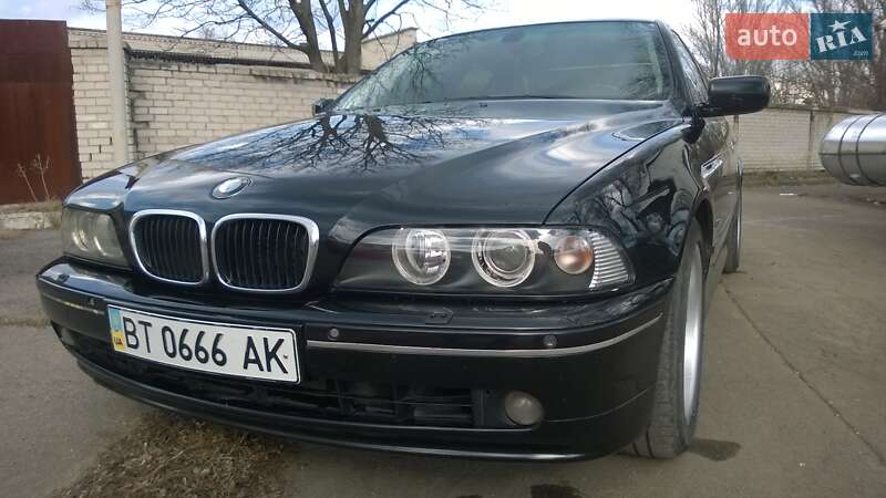 Седан BMW 5 Series 2002 в Херсоне