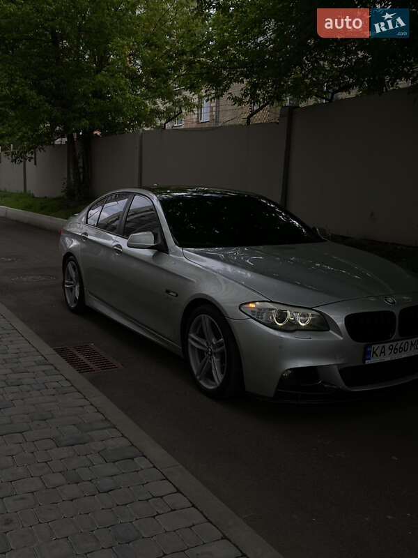 BMW 5 Series 2012 BMW 5 Series 2012