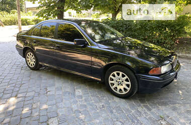 Седан BMW 5 Series 1998 в Хотине