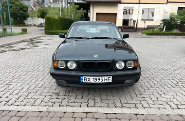 Седан BMW 5 Series 1994 в Хмельницком