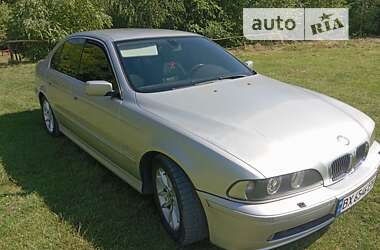 Седан BMW 5 Series 2003 в Білогір'ї