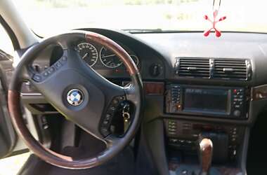 Седан BMW 5 Series 2003 в Білогір'ї