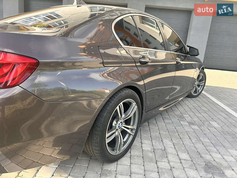 Седан BMW 5 Series 2010 в Вінниці