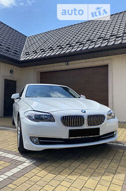 Седан BMW 5 Series 2013 в Стрию