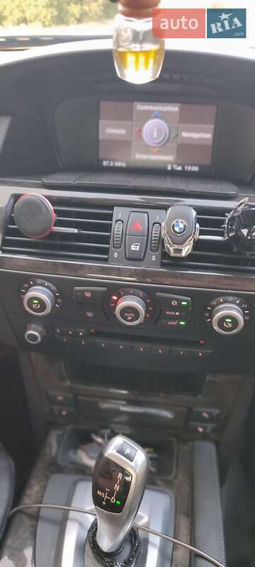 Седан BMW 5 Series 2009 в Раздельной