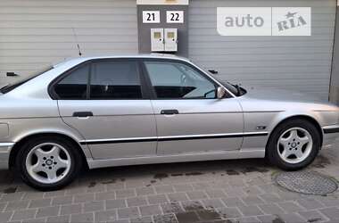 Седан BMW 5 Series 1995 в Житомирі