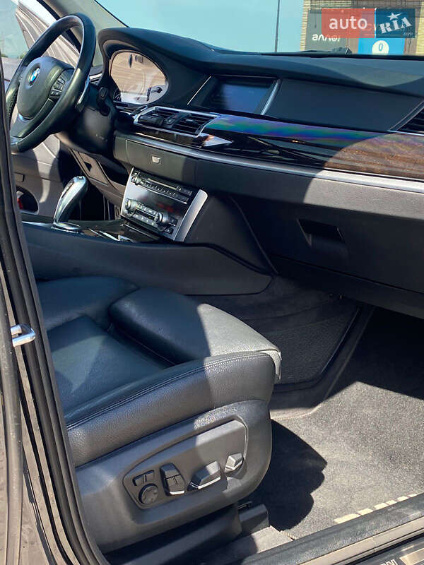 Седан BMW 5 Series 2015 в Харькове фото 24 Седан BMW 5 Series 2015 в Харькове