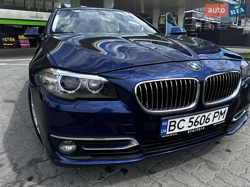 Седан BMW 5 Series 2015 в Львові
