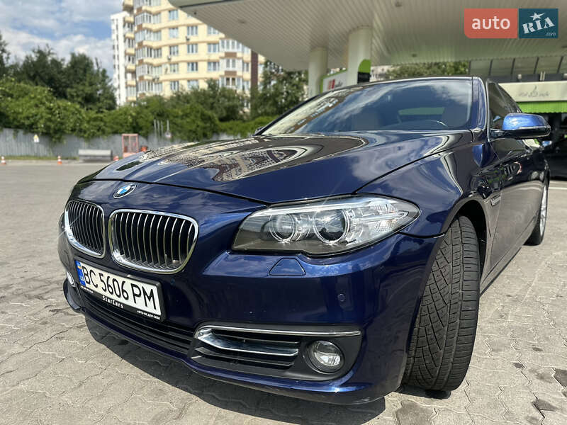 Седан BMW 5 Series 2015 в Львові