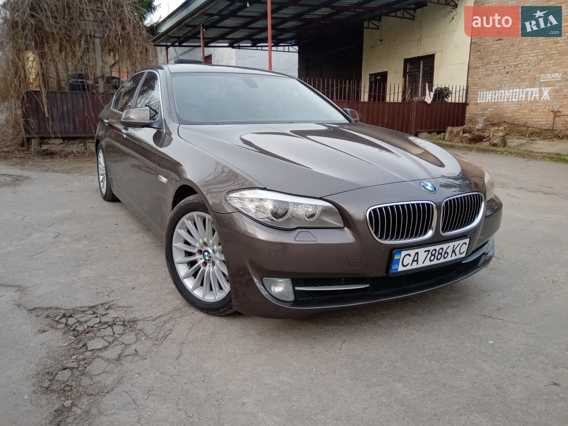 2011 BMW 5er - мініатюра 2