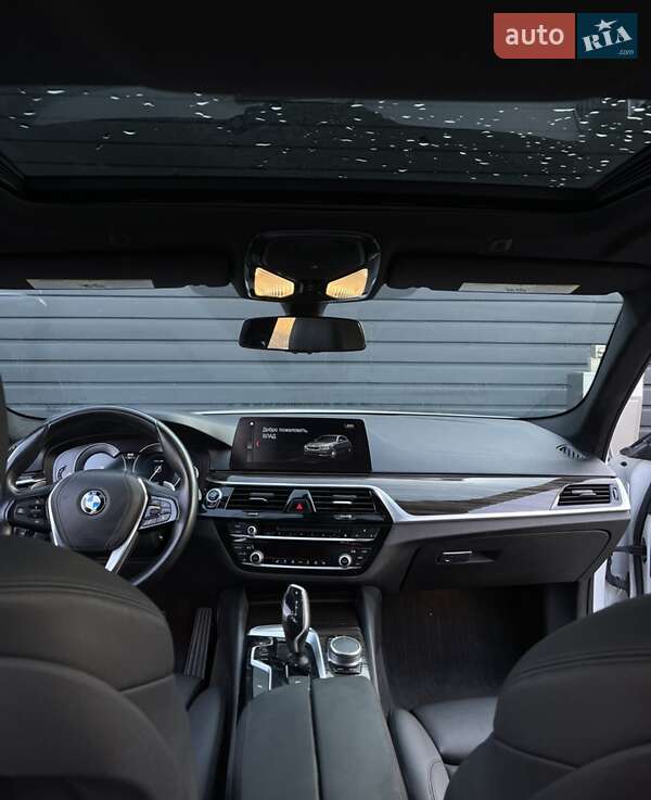 Седан BMW 5 Series 2017 в Киеве