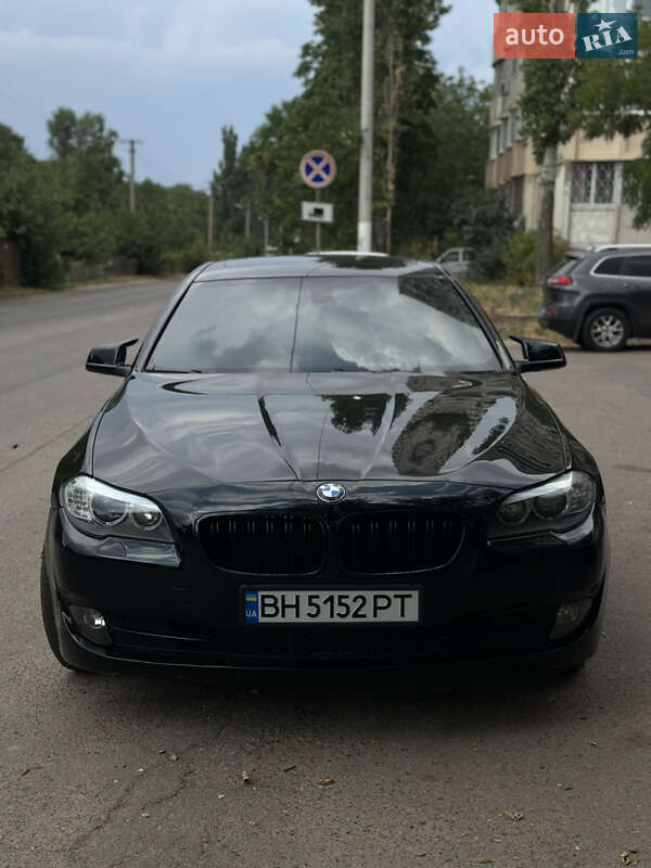 BMW 5 Series 2012 BMW 5 Series 2012