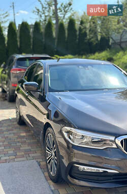Седан BMW 5 Series 2017 в 