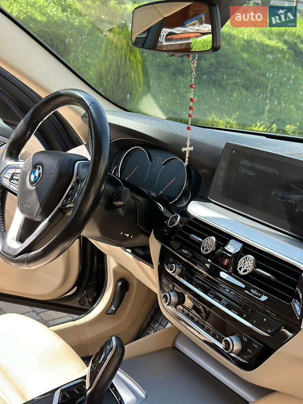 Седан BMW 5 Series 2017 в Львове фото 10 Седан BMW 5 Series 2017 в Львове