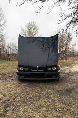 Седан BMW 5 Series 1995 в Котельві