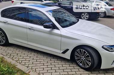 Седан BMW 5 Series 2018 в Львові