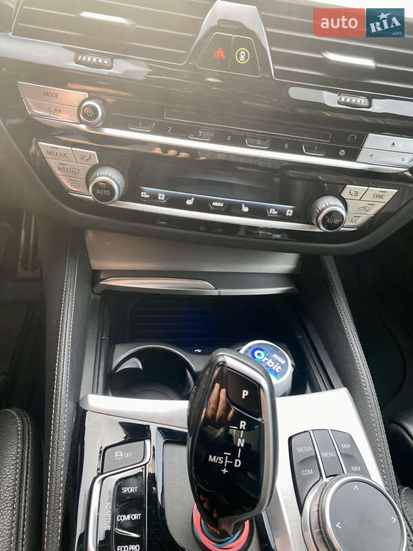 Седан BMW 5 Series 2019 в Ужгороде